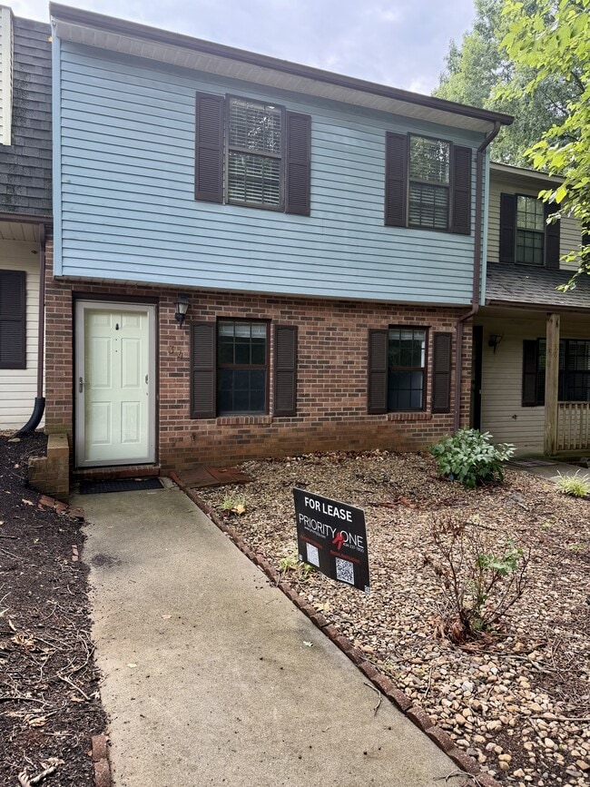 Photo - 34 Cape Point Ct (Lynchburg, VA) Townhome