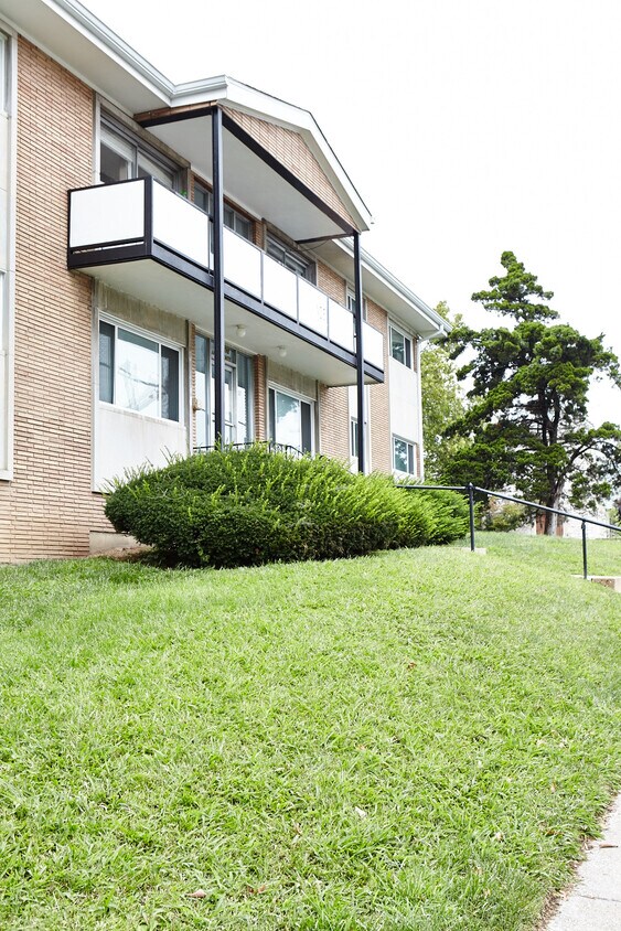 Foto del edificio - 5 S Big Bend Blvd