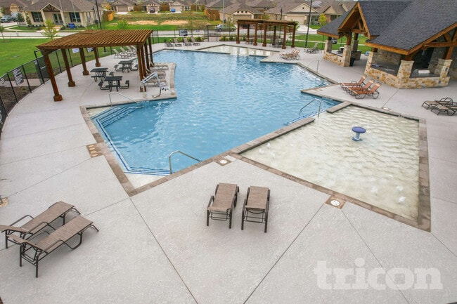 Interior Photo - Tricon Rancho Canyon