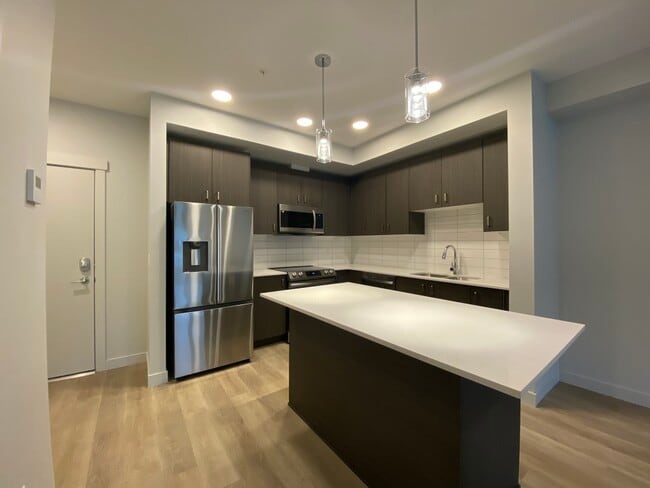 Photo du bâtiment - 140 Jensen Ave W