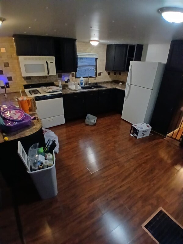 Foto del edificio - 4825 Marshall Ct