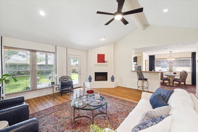 Foto del edificio - 2784 Forest Point Dr