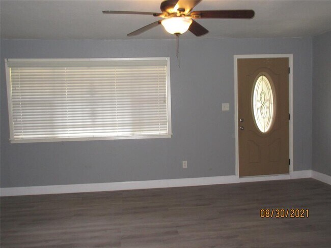 Building Photo - 3030 Dawson Ln