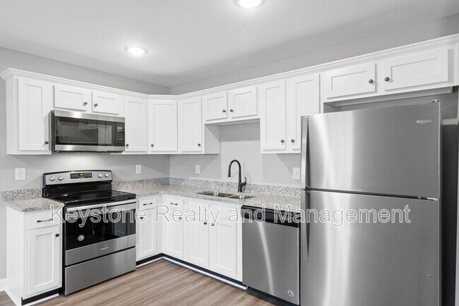 Foto del edificio - 580-806 Heritage Pointe Dr.