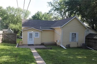 Building Photo - 613 Mound St