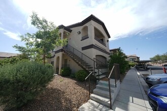Building Photo - 2291 W Horizon Ridge Pkwy