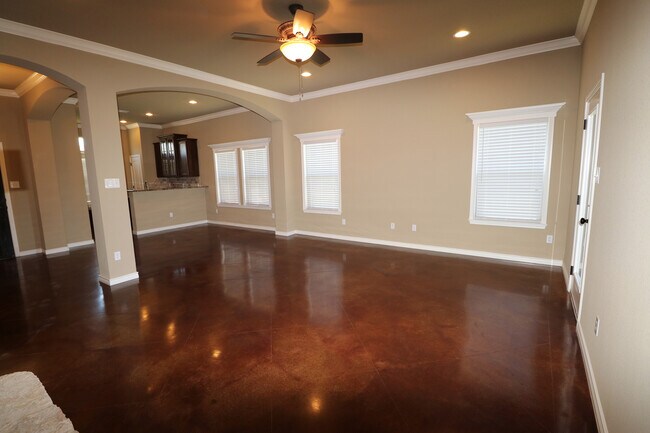 Foto del edificio - 3005 Stallion Dr