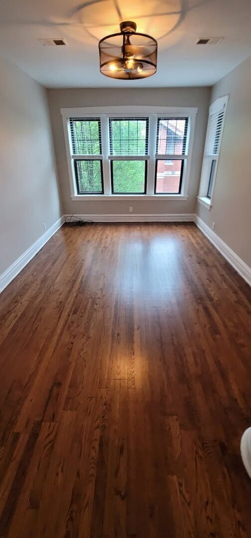 Foto del edificio - 5024 N Winthrop Ave