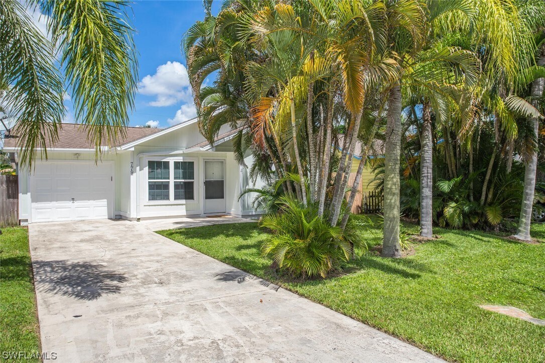 Foto principal - 779 98th Ave N