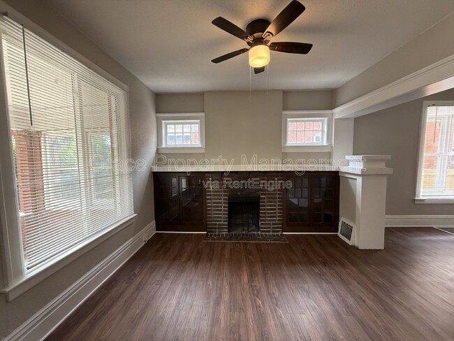 Building Photo - 451 S Sherman St