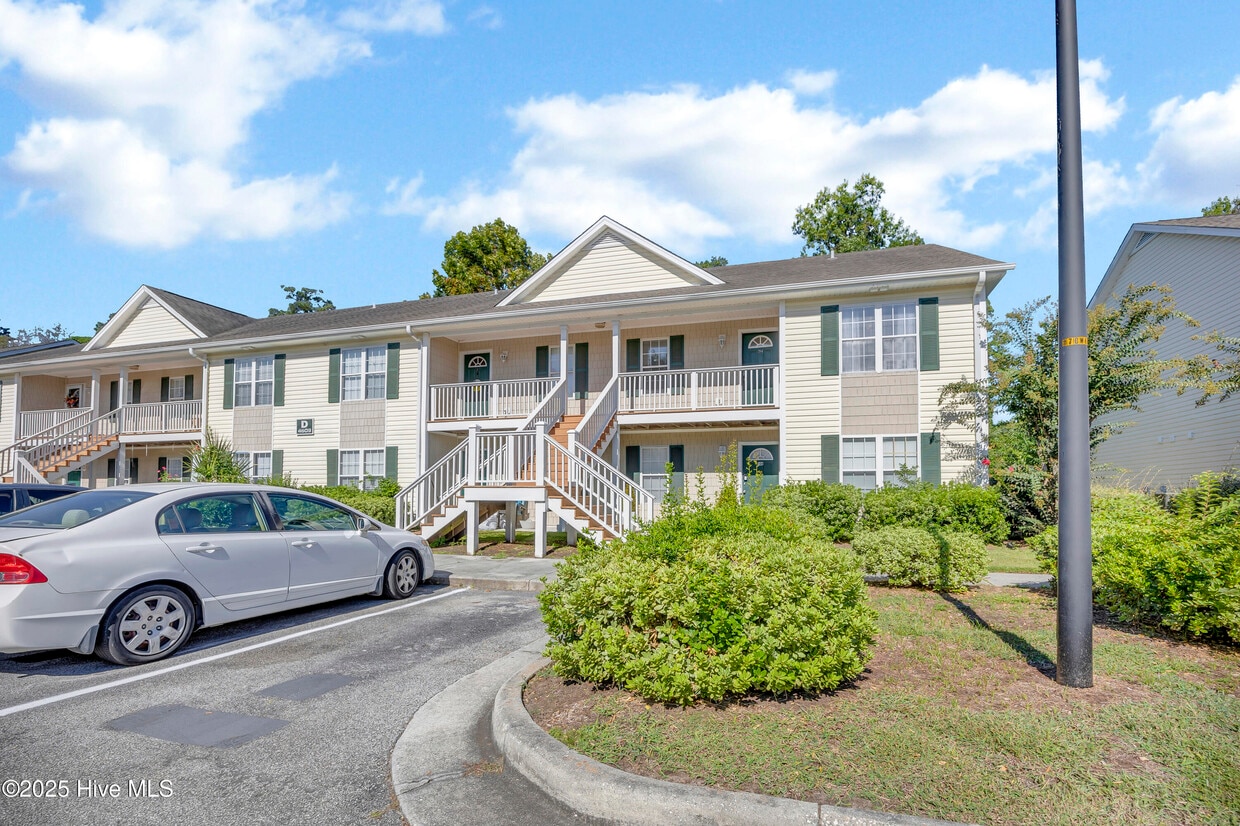 Primary Photo - 4609 McClelland Dr