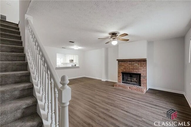 Photo - 209 Highland Park Dr House