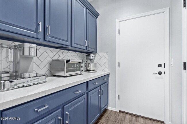 Foto del edificio - 26880 N 99th Dr