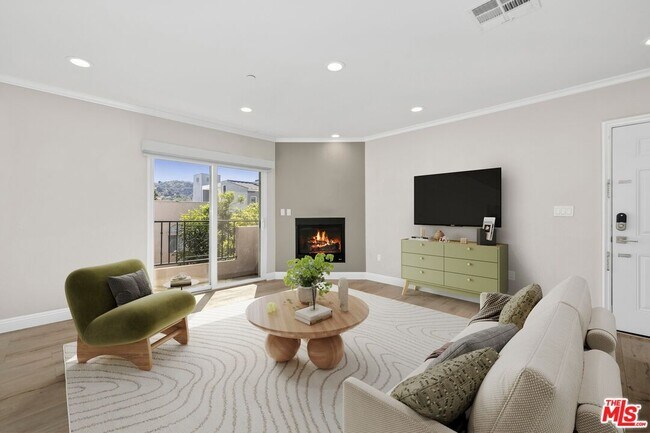 Foto del edificio - 11909 Laurelwood Dr