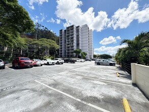 Building Photo - 95-055 Waikalani Dr