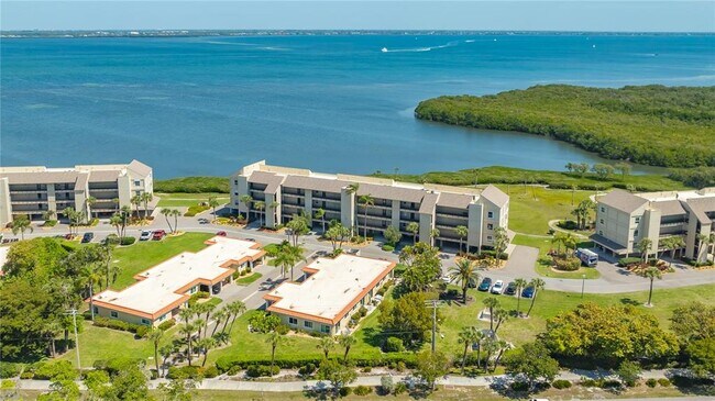 Building Photo - 4760 Gulf of Mexico Dr