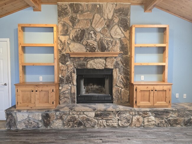 Building Photo - 1548 Bosc Ct