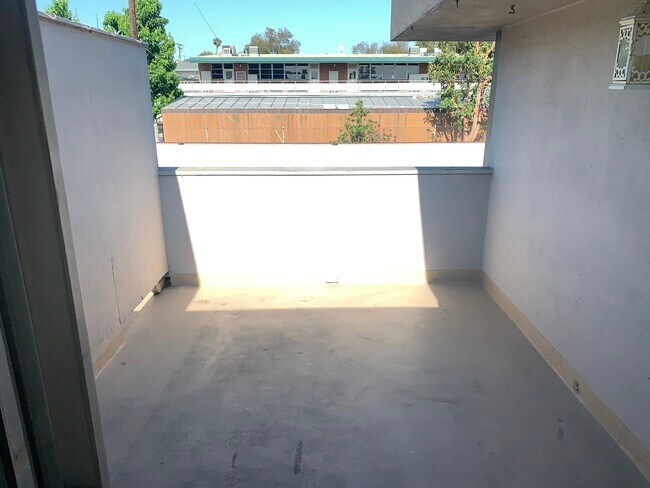 Balcony - 2940 W Carson St