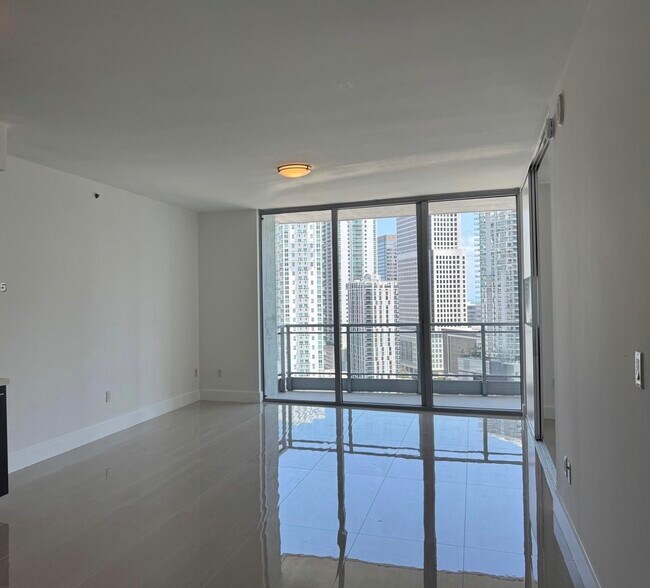 Foto del edificio - 90 SW 3rd St