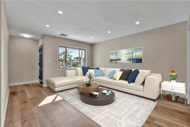 Foto del edificio - 217 E Mayfair Ave