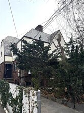 Building Photo - 40-17 194th St