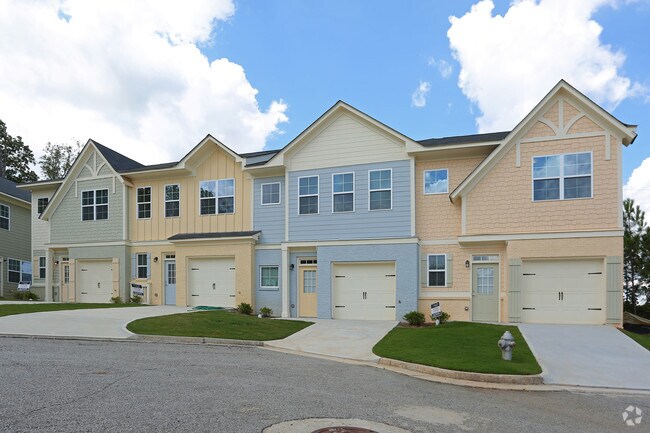 Foto del edificio - Overlook at Sugar Hill Townhomes