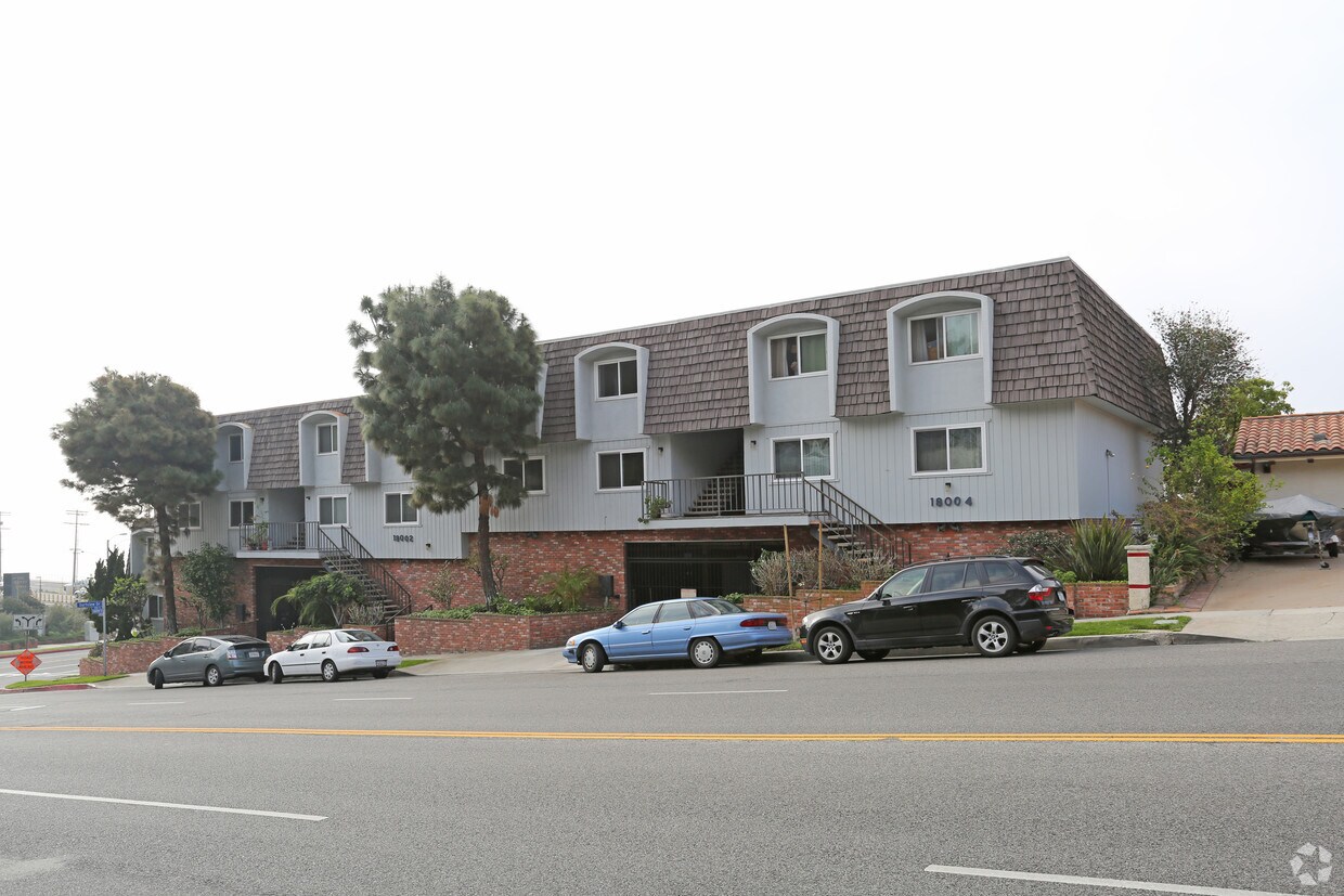 Foto principal - 18000-18004 Coastline Dr