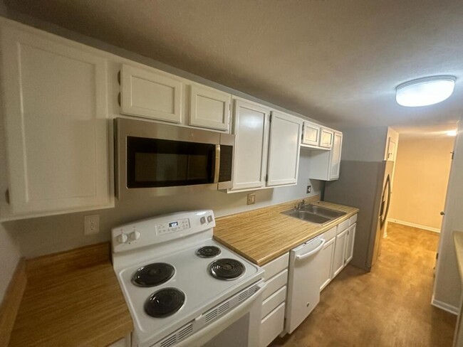 Foto del edificio - 7701 Odonnell Ct Unit#2202, Henrico, VA 23228