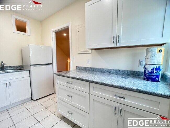 Foto del edificio - 43 Highland Ave