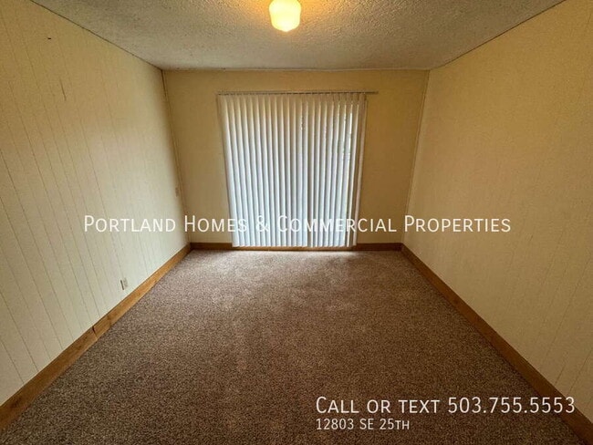 Building Photo - 12803 SE 25th-