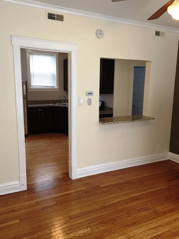 Photo - 3538 W Grace St Apartment