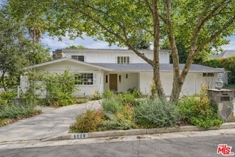 Building Photo - 5220 Melvin Ave