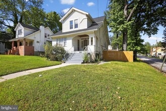 Building Photo - 4512 White Ave