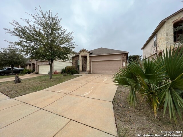 Foto del edificio - 2319 Elva Forest