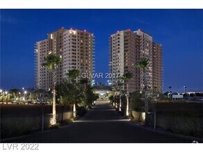 Building Photo - 8255 Las Vegas Blvd S