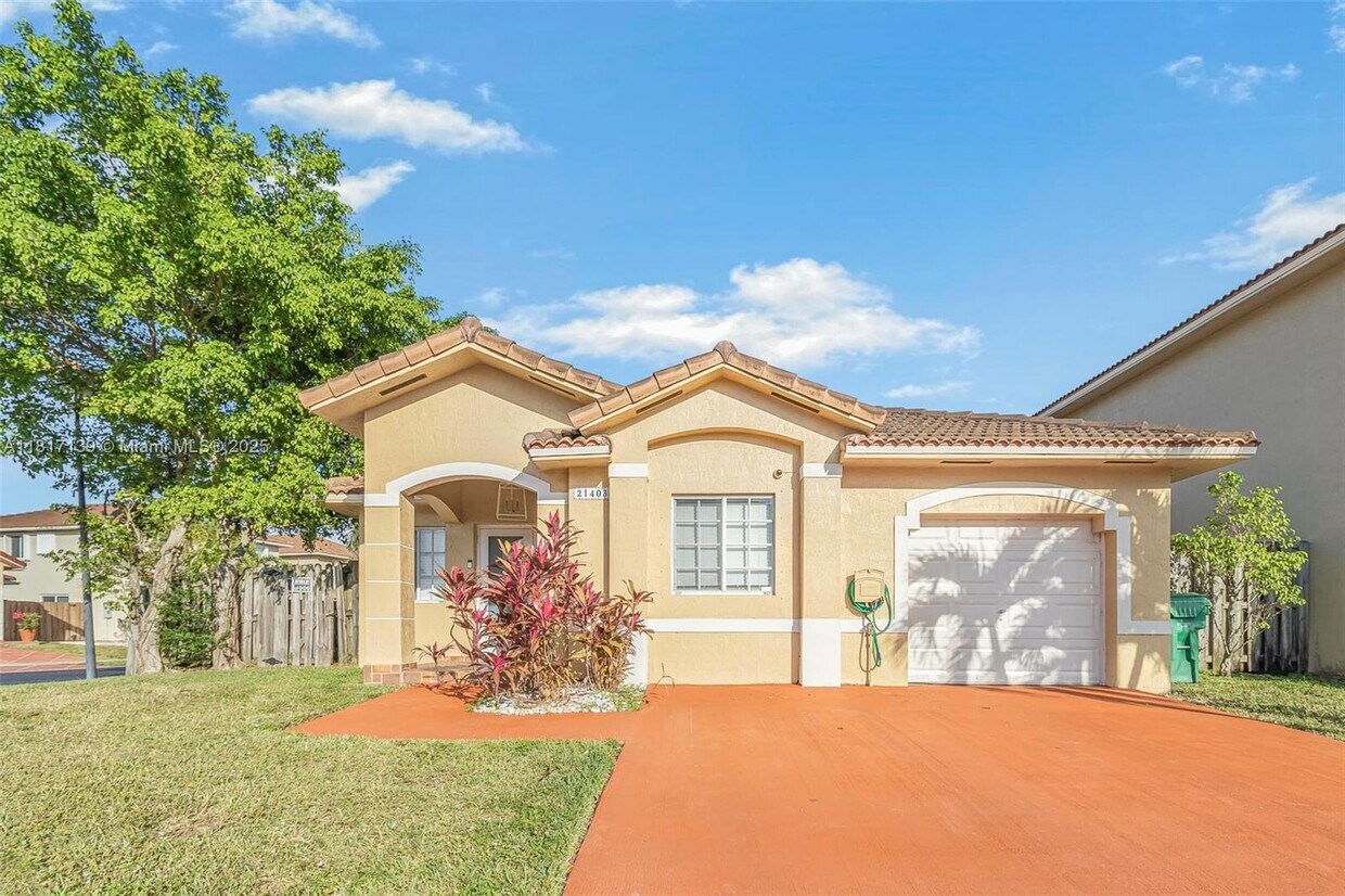 Primary Photo - 21403 SW 89th Pl