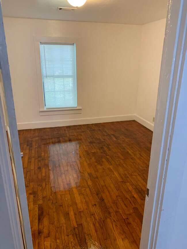 Foto del edificio - 207 E St Louis St