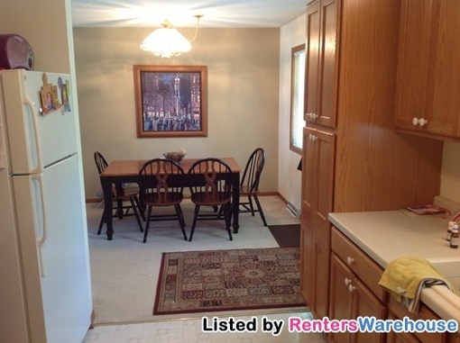 Kitchen dining - 13841 Hwy 13
