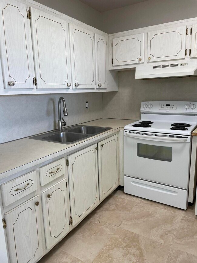 Foto del edificio - 119 Waltham E