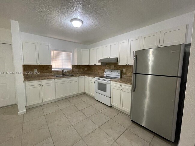 Building Photo - 14372 SW 283rd St