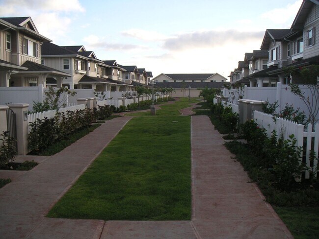 Foto del edificio - Spinnaker Townhomes at Ocean Pointe