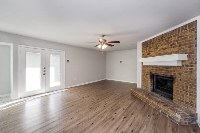 Building Photo - 5719 Myers Rd