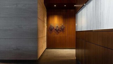 Building Photo - 455 W 37th St