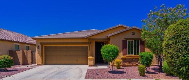 Building Photo - 15728 W Desert Hills Dr