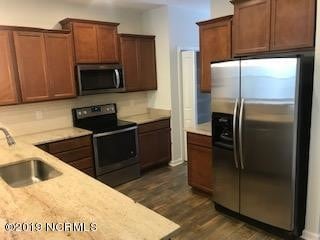 Building Photo - 321 Bulkhead Bend