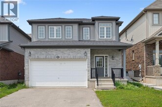 Building Photo - 494 Woodbine Ave