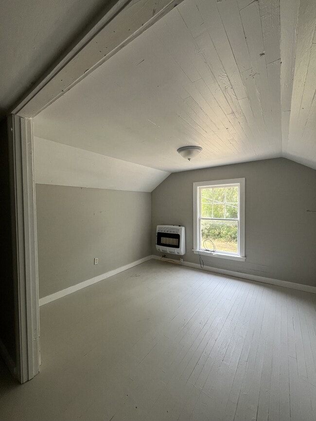 Building Photo - 319 W Cooper St