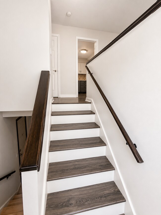 Foto del edificio - Spacious West Manhattan Home with Modern Updates, Oversized Garage & Prime Location