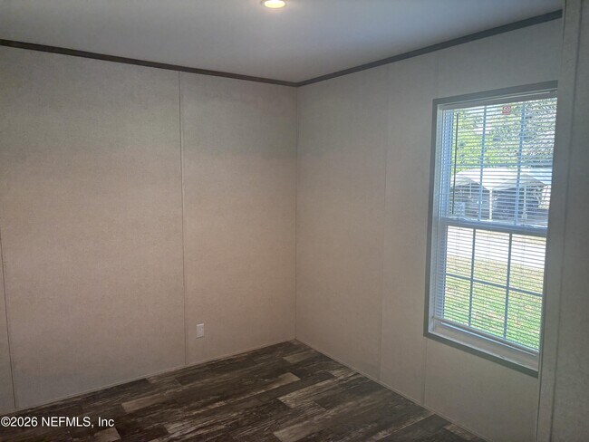 Foto del edificio - 1726 Bermuda Rd