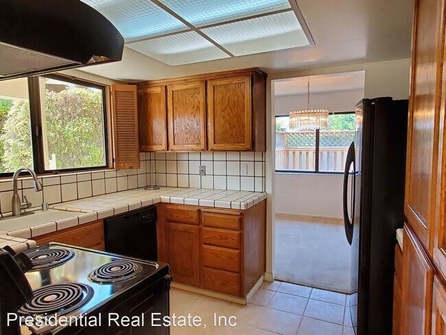 Building Photo - 3 br, 2.5 bath House - 12159 Atrium Dr